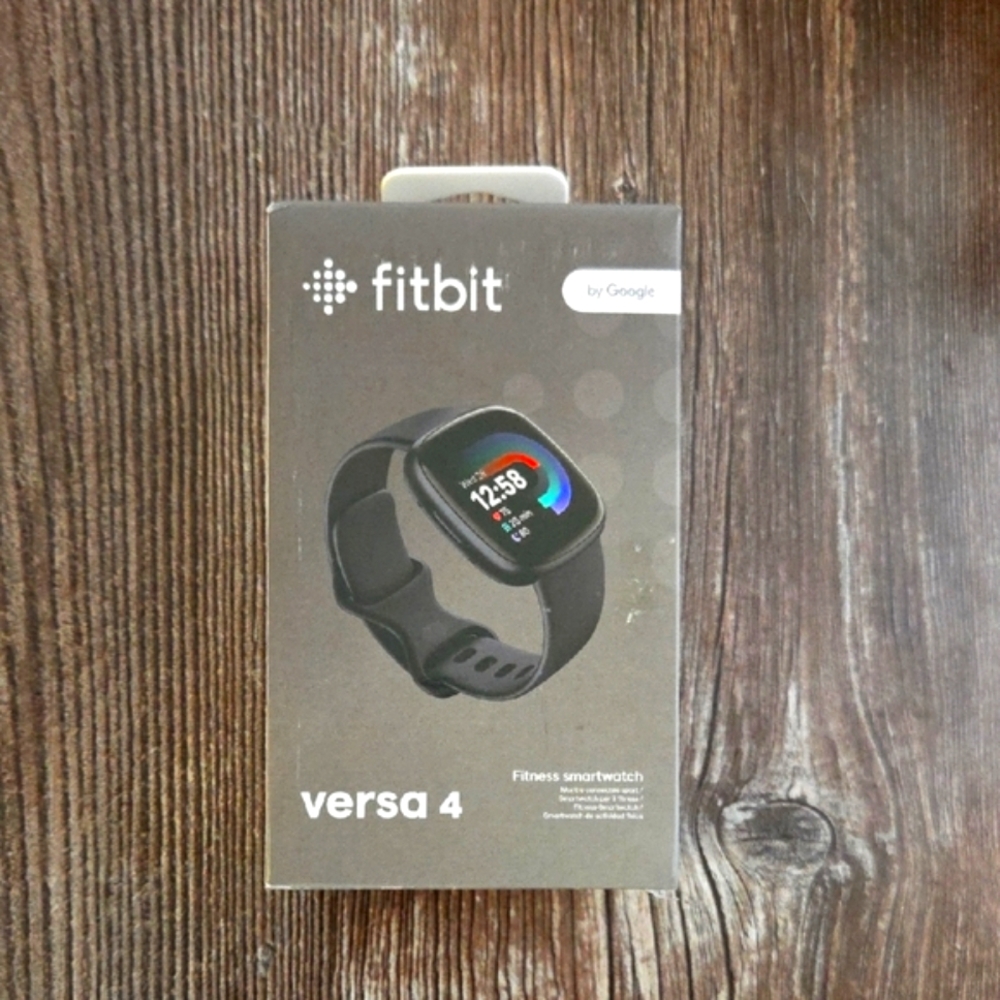 Fitbit Versa 4 Fitness Smartwatch with Daily Readiness, GPS, 24/7 Heart Rate,